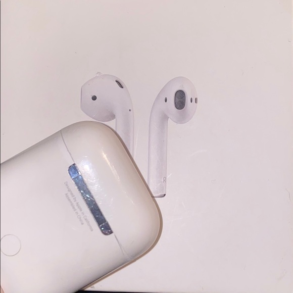 AIRPODS 1st GEN - Picture 1 of 10